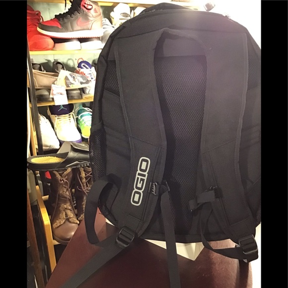 OGIO Backpack like New - Picture 8 of 15